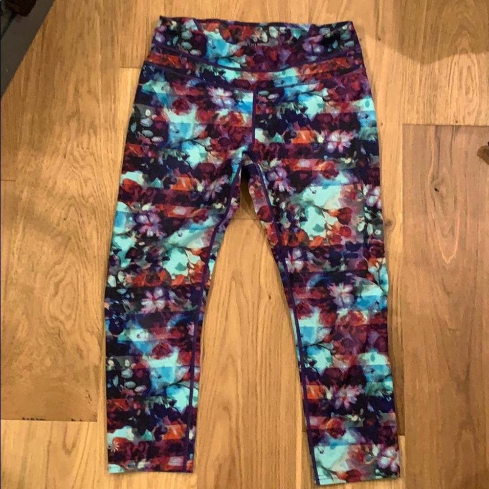 Athleta Cropped Pants